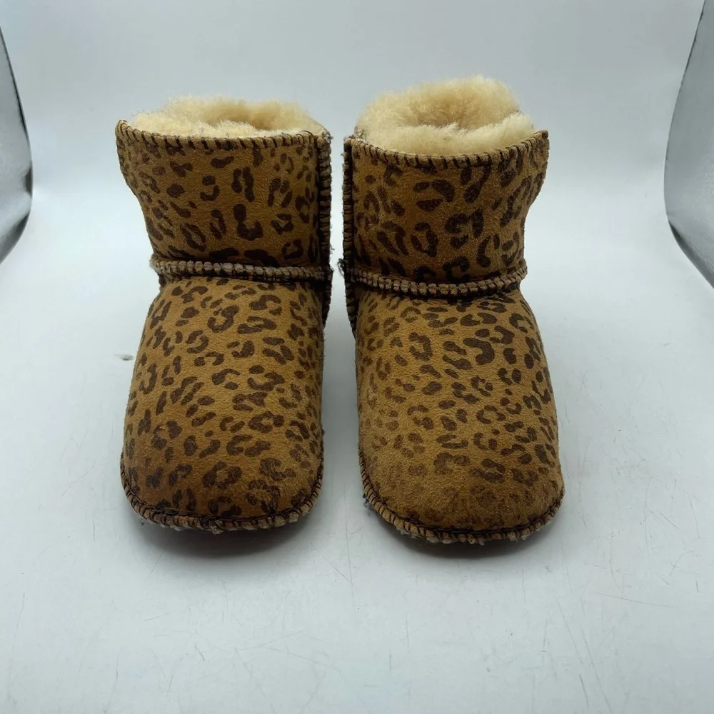 UGG Erin Leopard Print Baby infant Booties size M